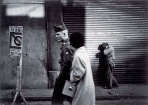 《東京 街》1953年 ©高知県,石元泰博フォトセンター